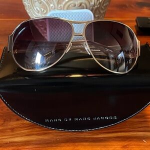 Marc by Marc Jacobs Gold Tone Aviator Sunglasses with Brown gradient lenses